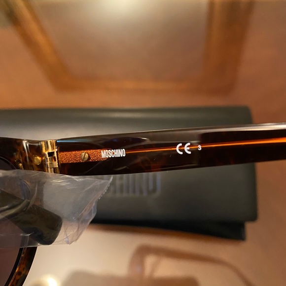 New Brown Moschino Women's 55mm Sunglasses - Picture 3 of 7